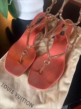 Louis Vuitton Coral and Tan T-Strap Sandals with Gold Hardware